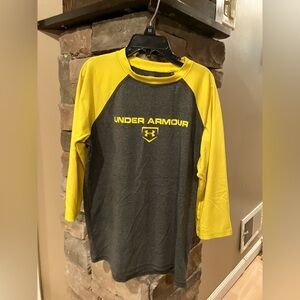 Boy’s Under Armour athletic shirt YMD